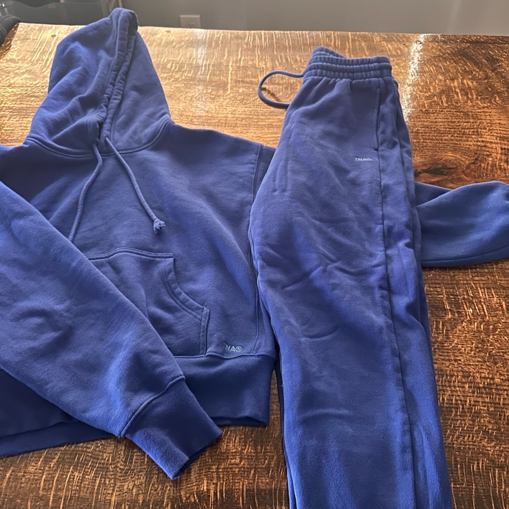 Aritzia set boyfriend fit